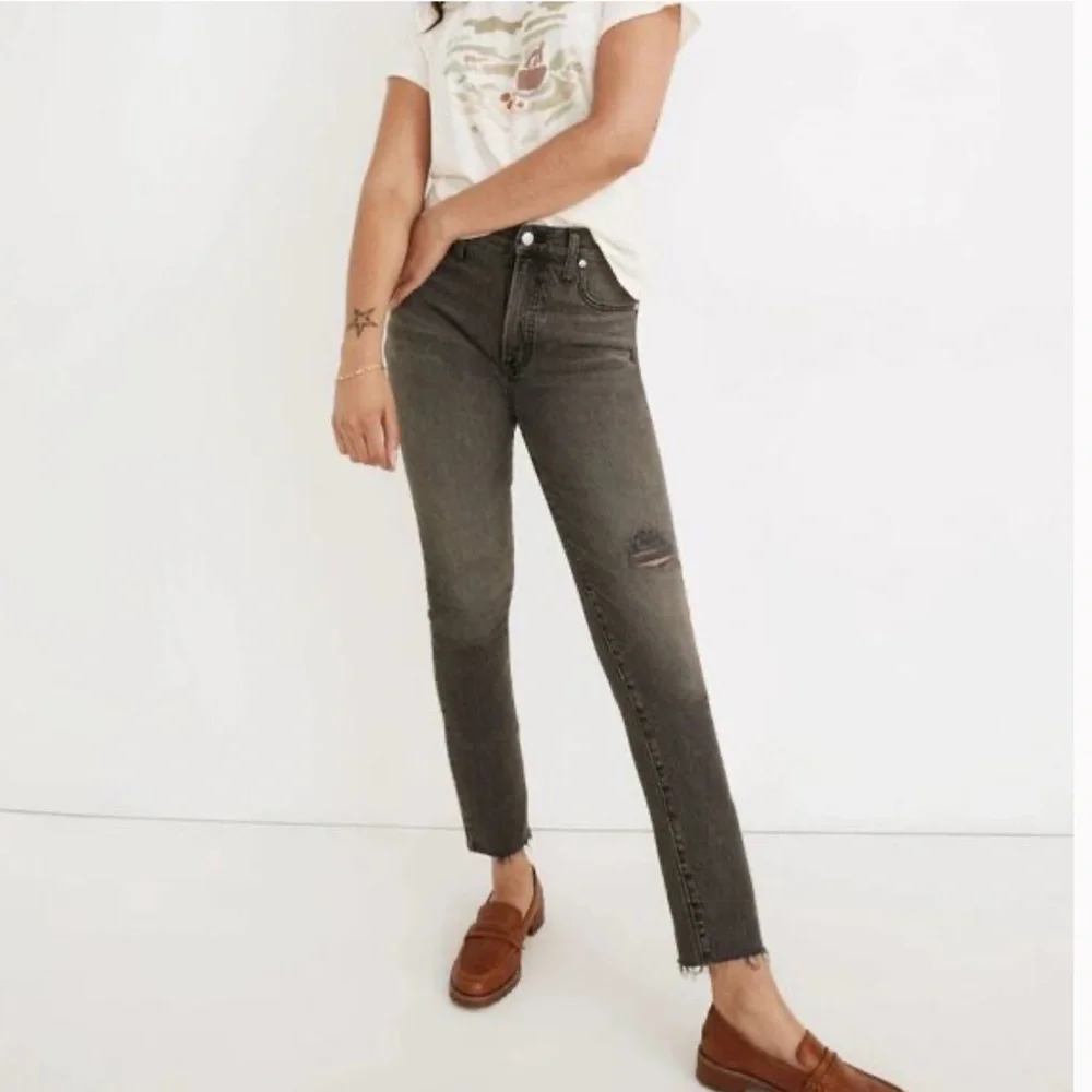 Madewell | Women’s Grey Stonewashed The Perfect Vintage Straight Leg Jeans Sz 26